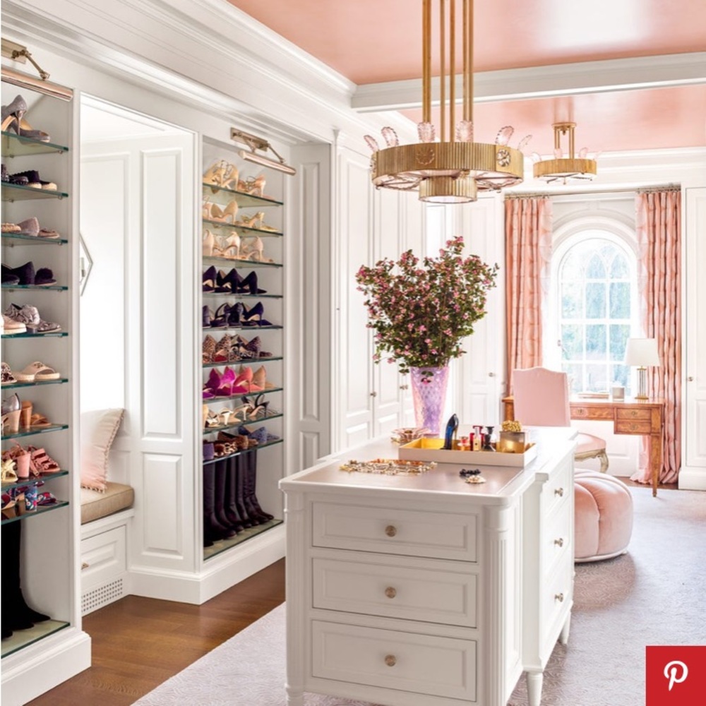 LIVE THEME SHOWS EVERY WEDNESDAY at 9:00am PST. Hope to see you there.